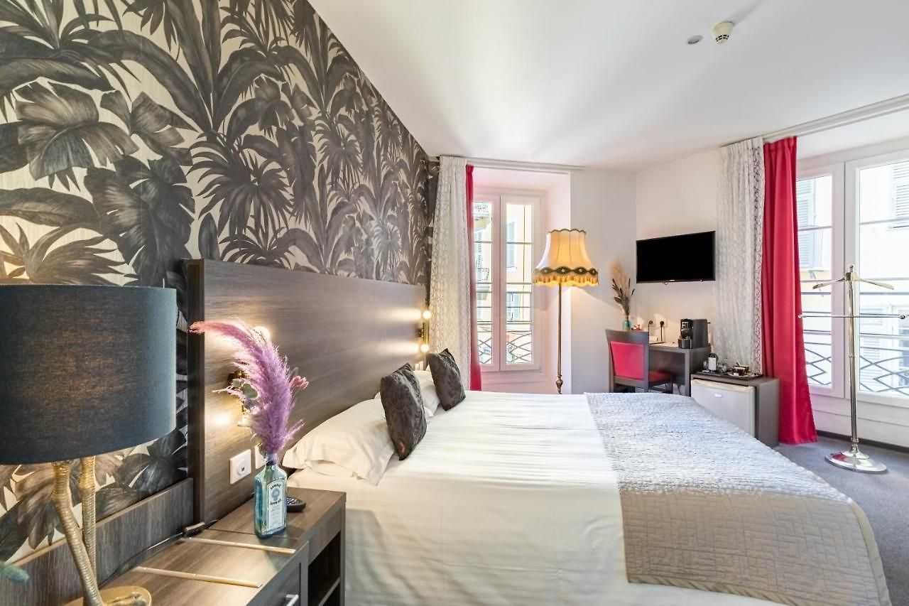 Le G Hotel