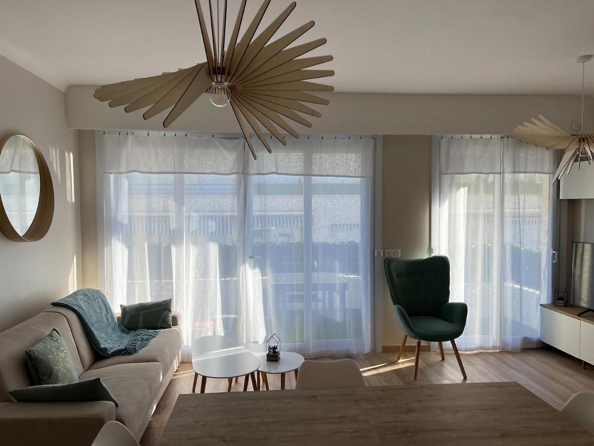 Reine Marie :top Floor Carré D'or Avec Accès Direct à La