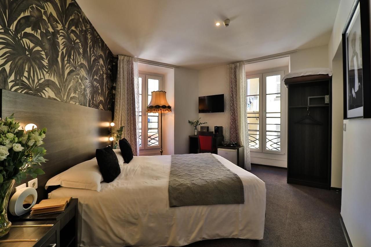Le G Hotel