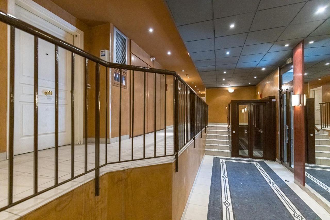 Large 2 Bdr At Port Appartement Nice