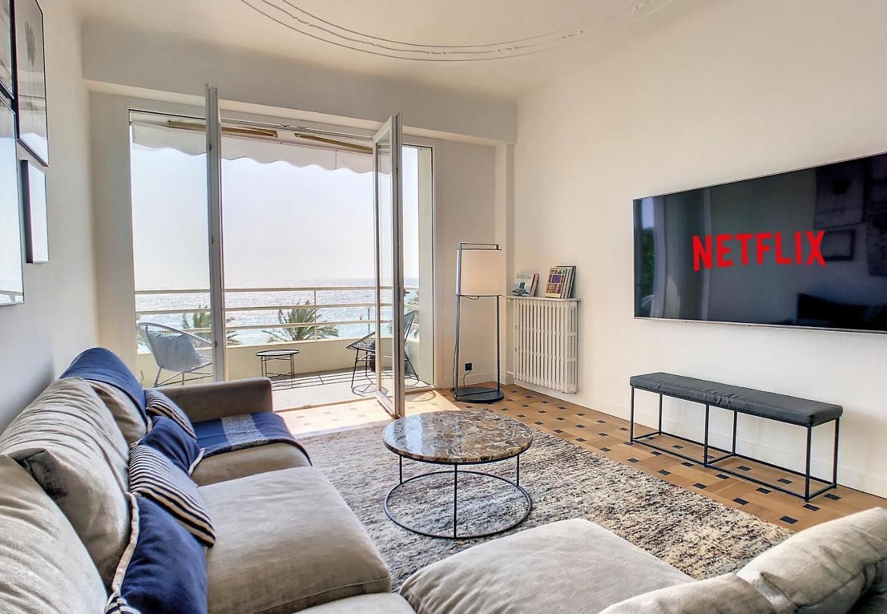 Nestor&jeeves - Blue Promenade - Sea Front - - Luxe Apartment