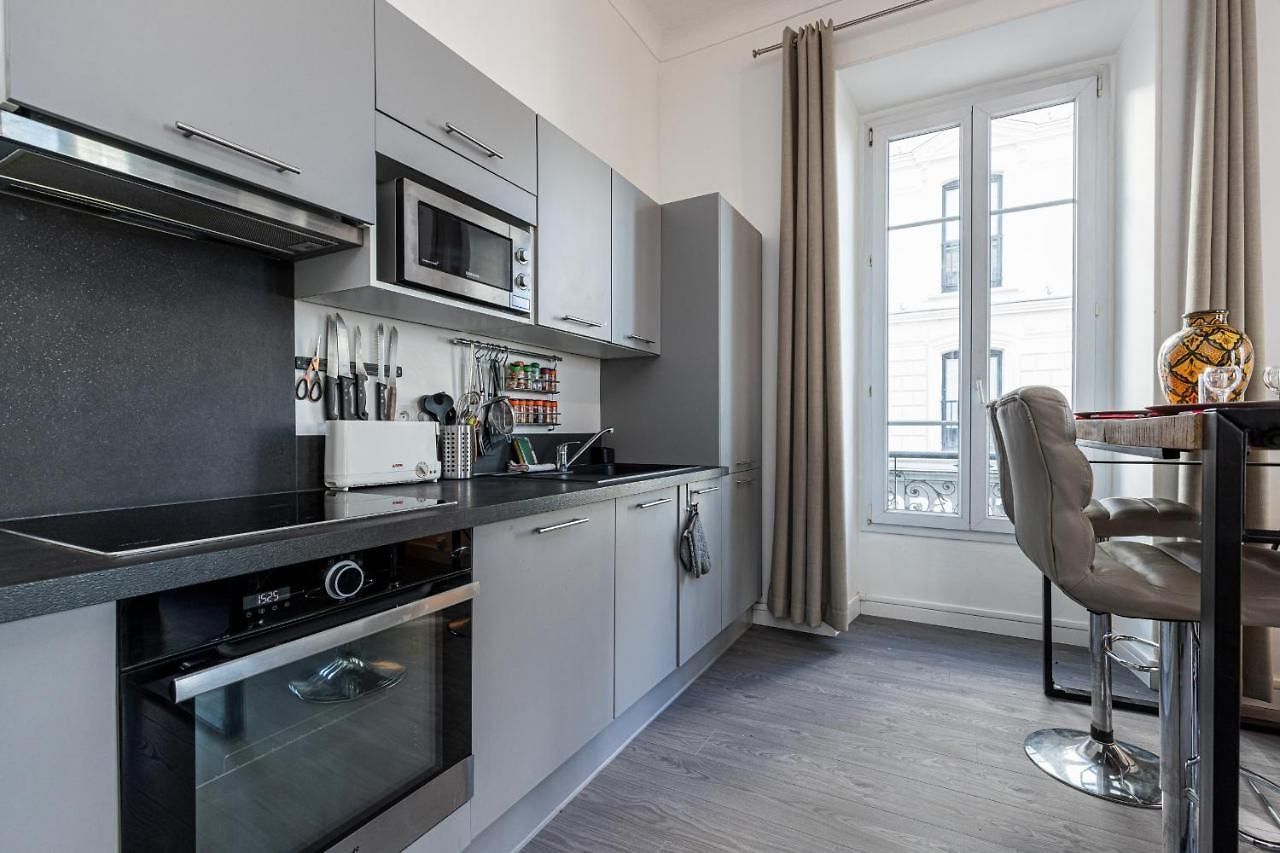 Jean Medecin Av - Large 2 Bdrs Ac Apartment