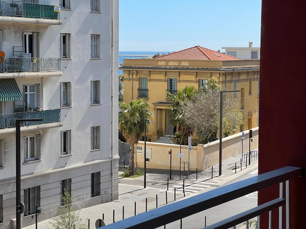 Appartement Gorgeous 2 Bedrooms *