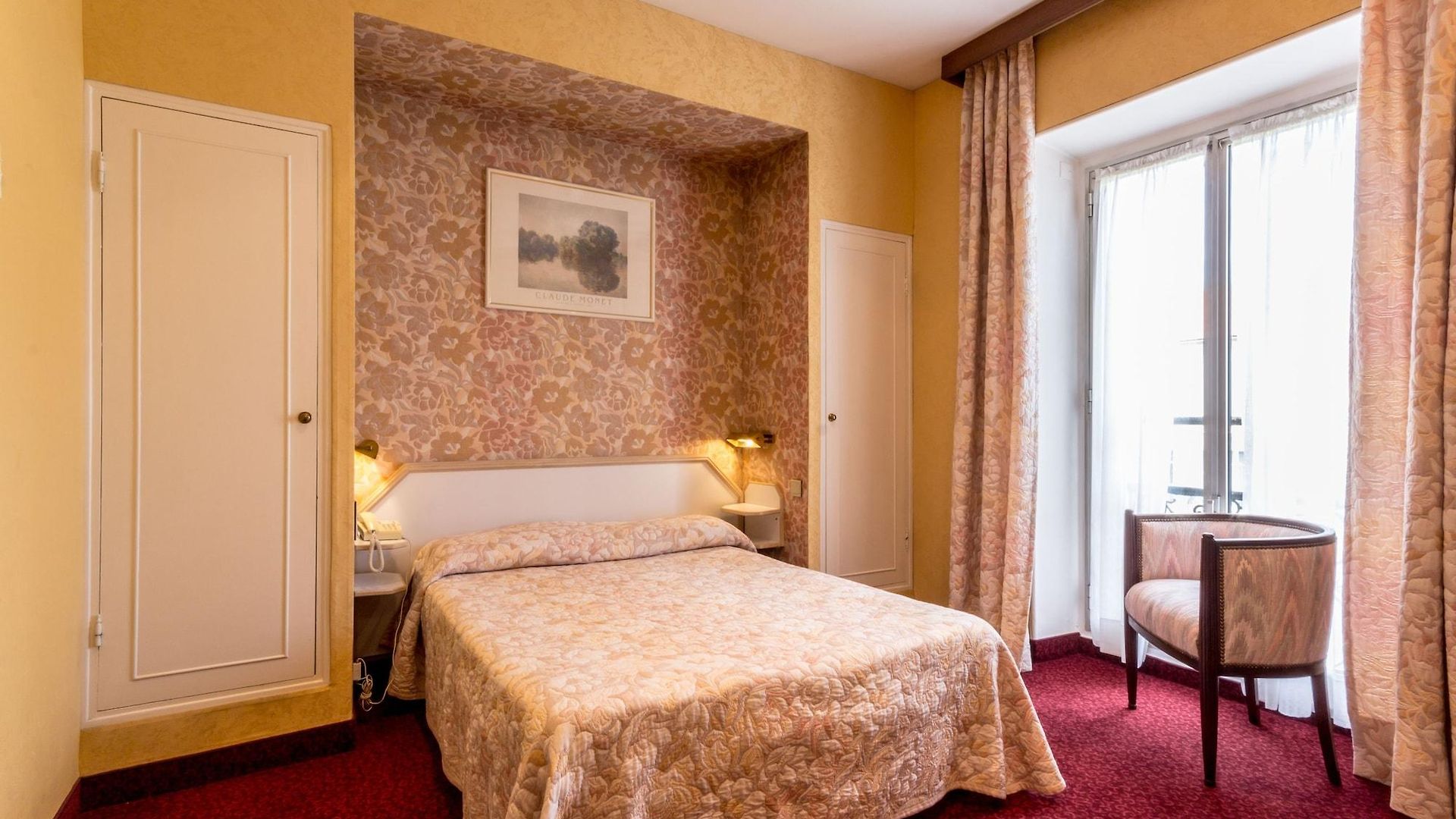 Hotel Busby 3*