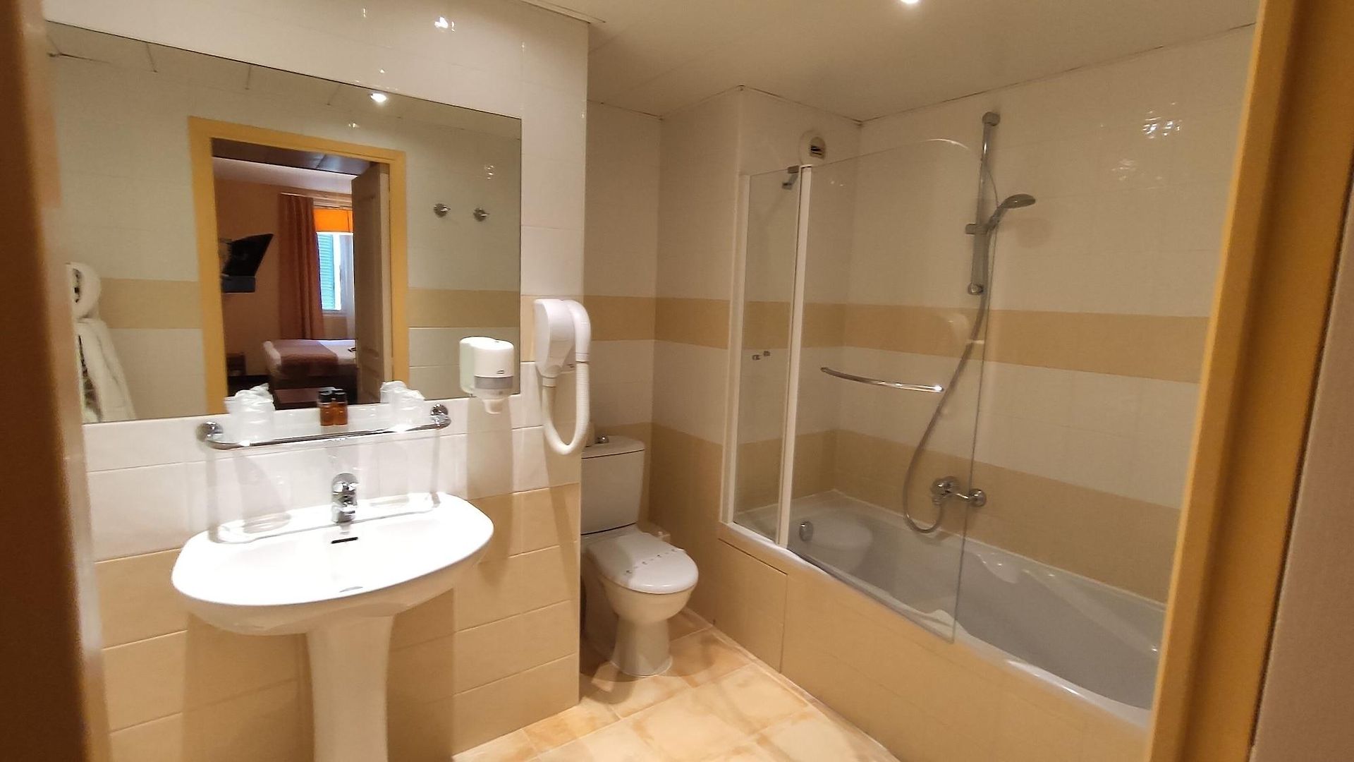 Mini-hôtel Share