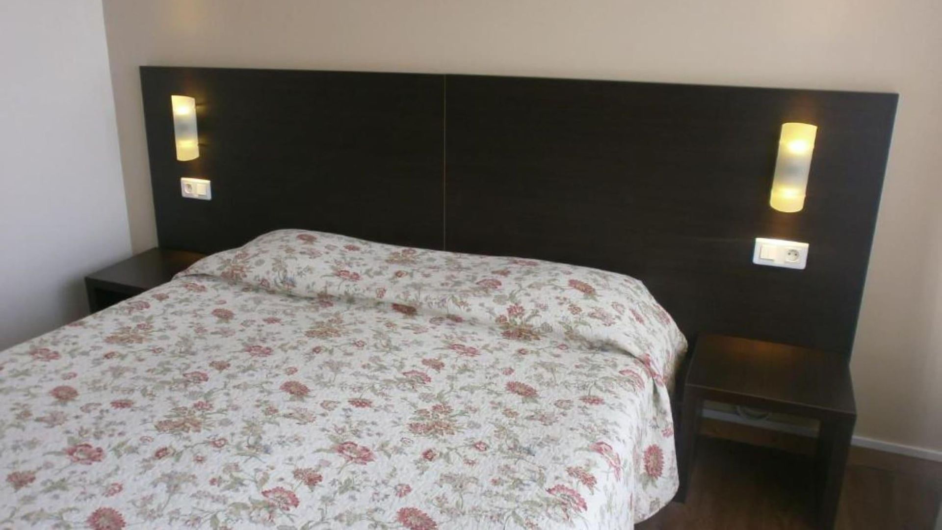 Magnan Hotel 2*
