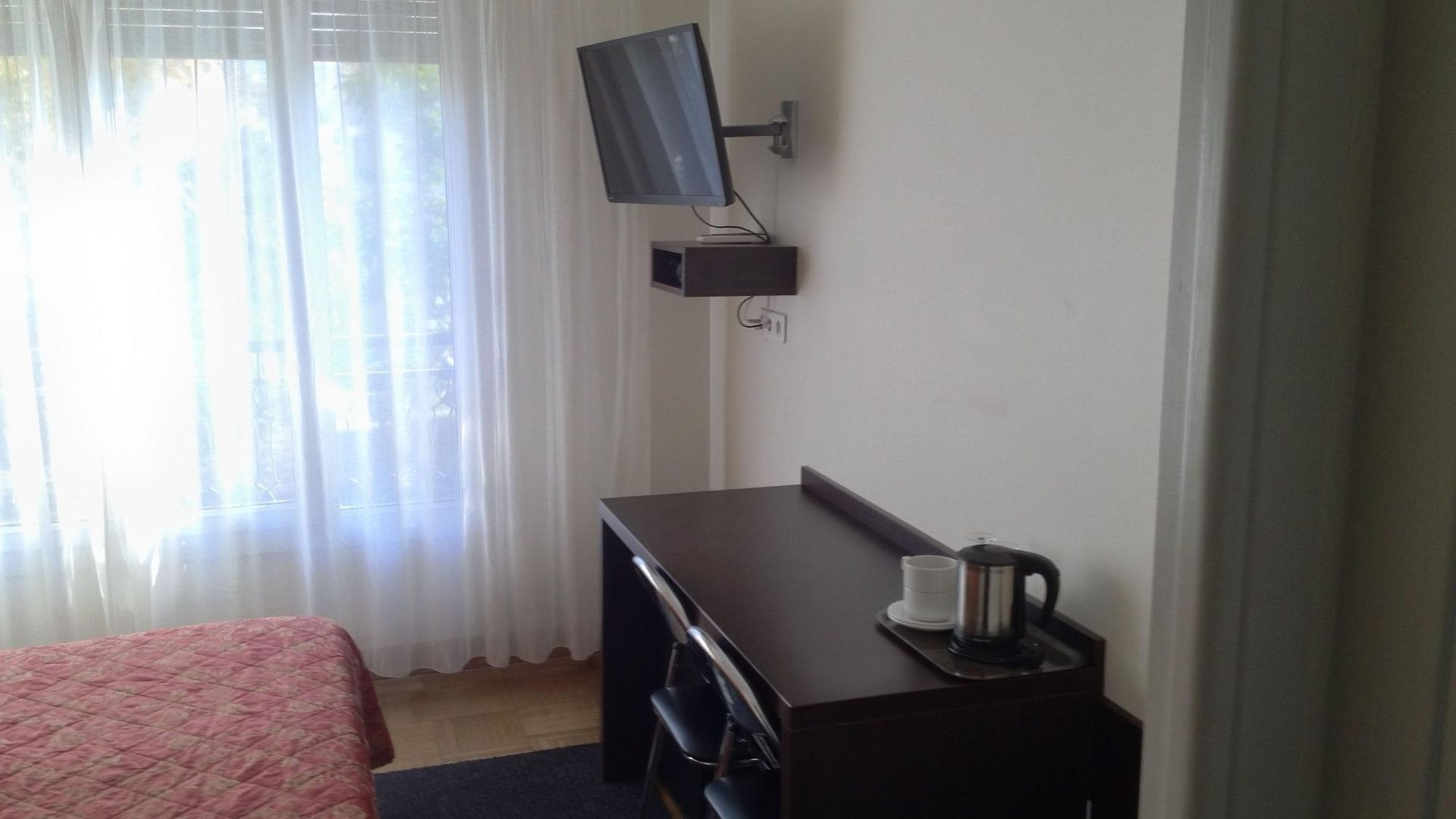 Magnan Hotel 2*