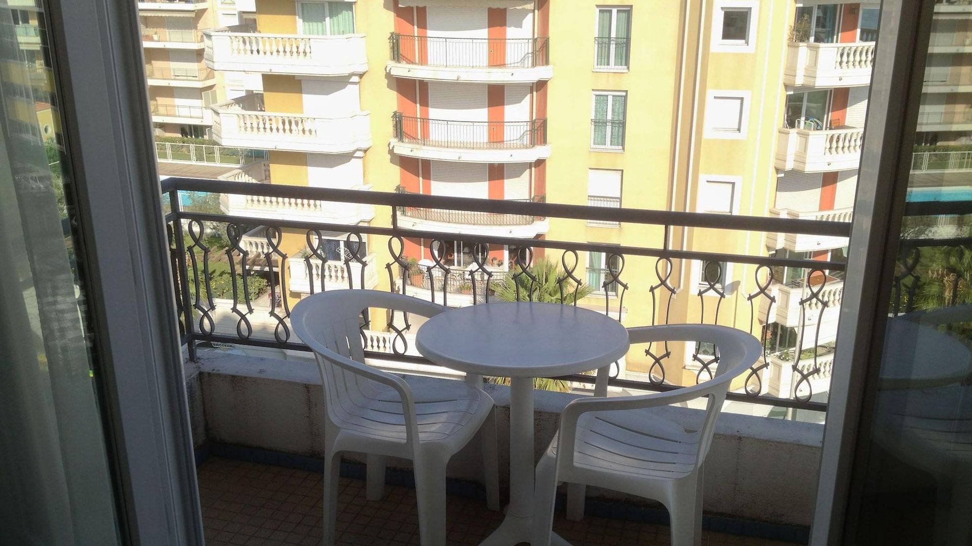 Magnan Hotel 2*