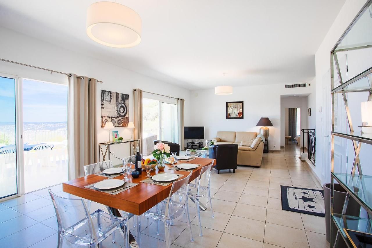 Vinaigrier Hills Vi3086 By Riviera Homes *
