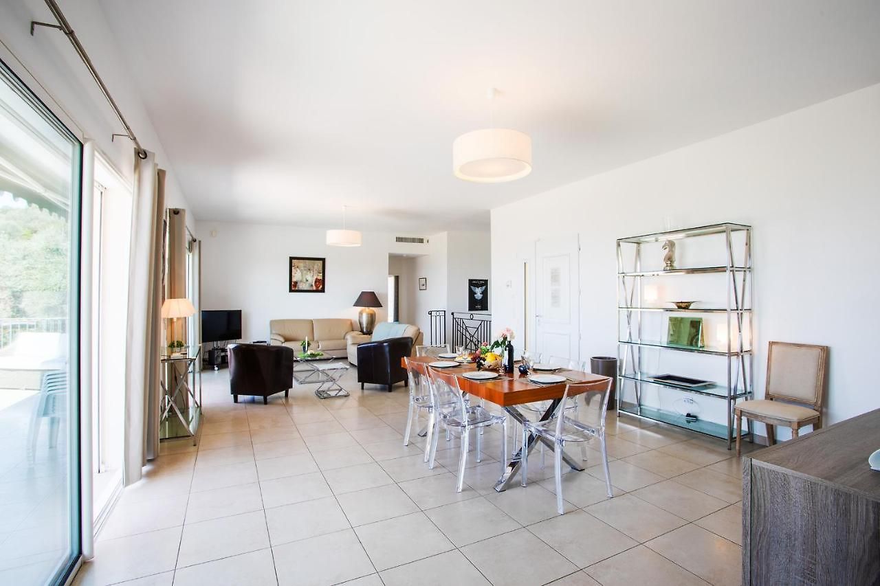 Villa Vinaigrier Hills Vi3086 By Riviera Homes