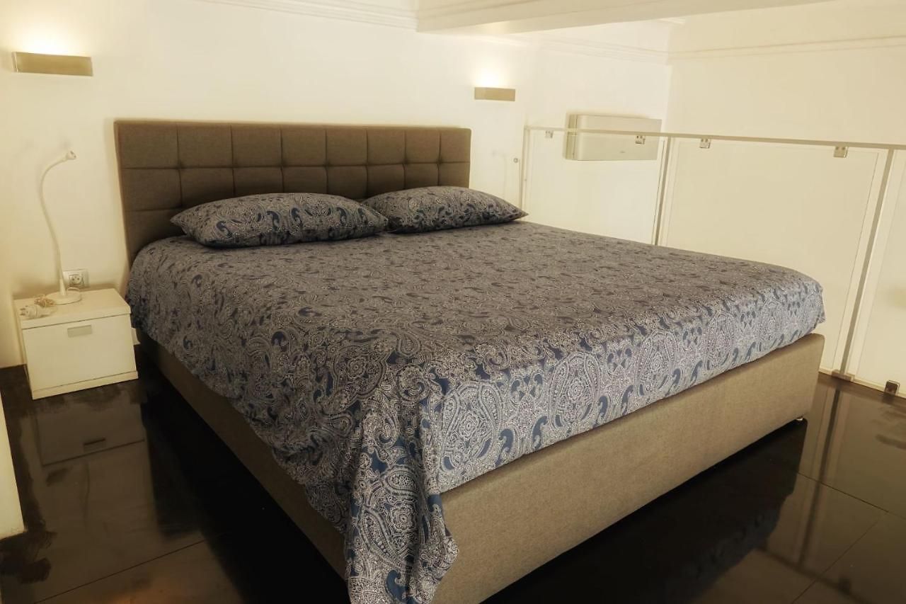 Old Town Prime, 1 Min & Massena Square, Nice