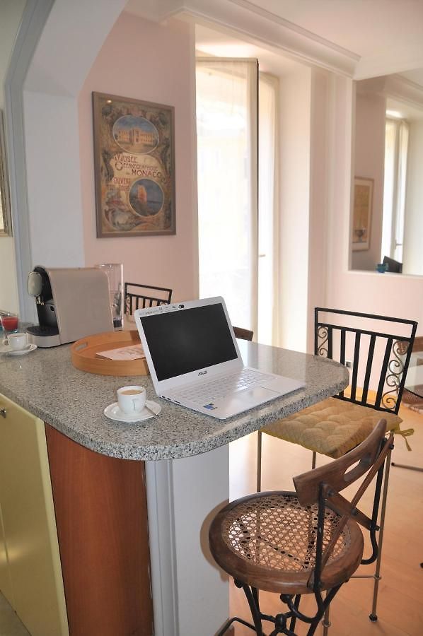 From 1882, Romantic Flat, In The Golden Square Apartment Nice