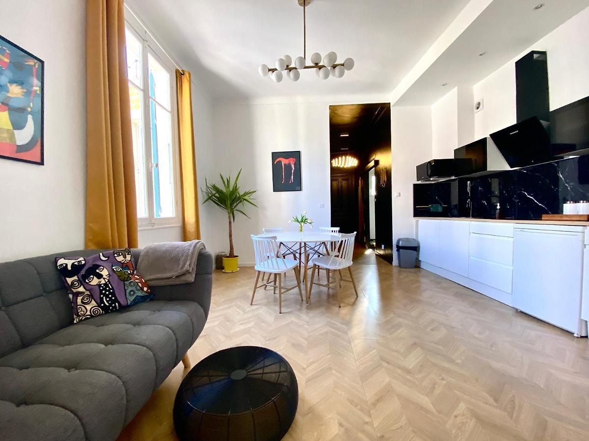 Appartement Sea - 2 Bedroom - Kitchen - Wifi - Tramway - Air Conditioner *