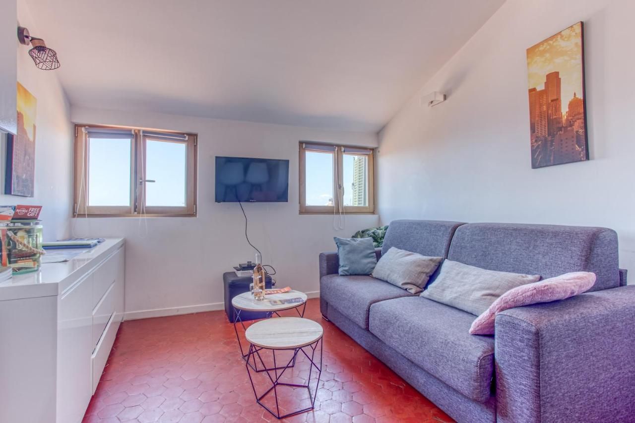 Gilly 4 - Exceptional 2beds, Sea View, Modern,a/c, Old Town Appartement