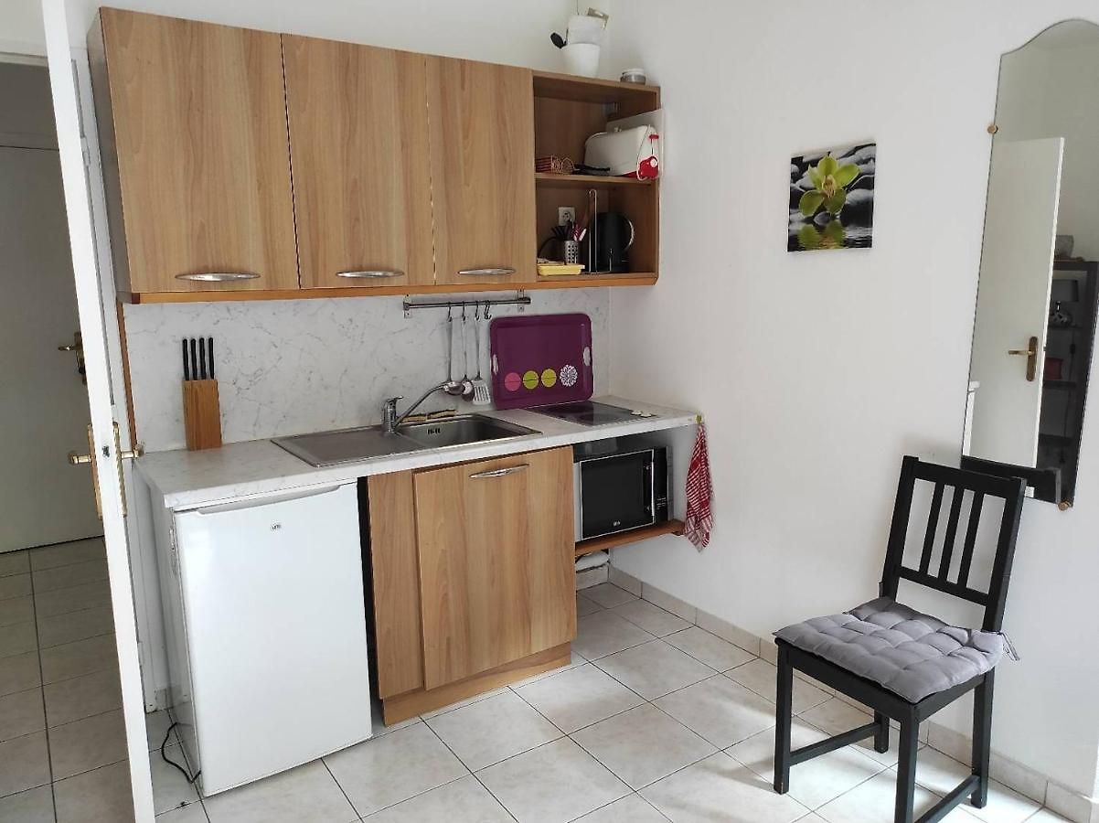 Studio-terrasse A Carras Nice