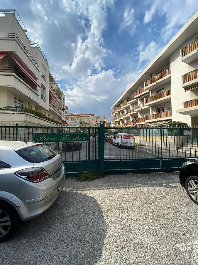 Parc Ferber - Studio, Rez-de-jardin, Proche Mer, Carras Appartement *