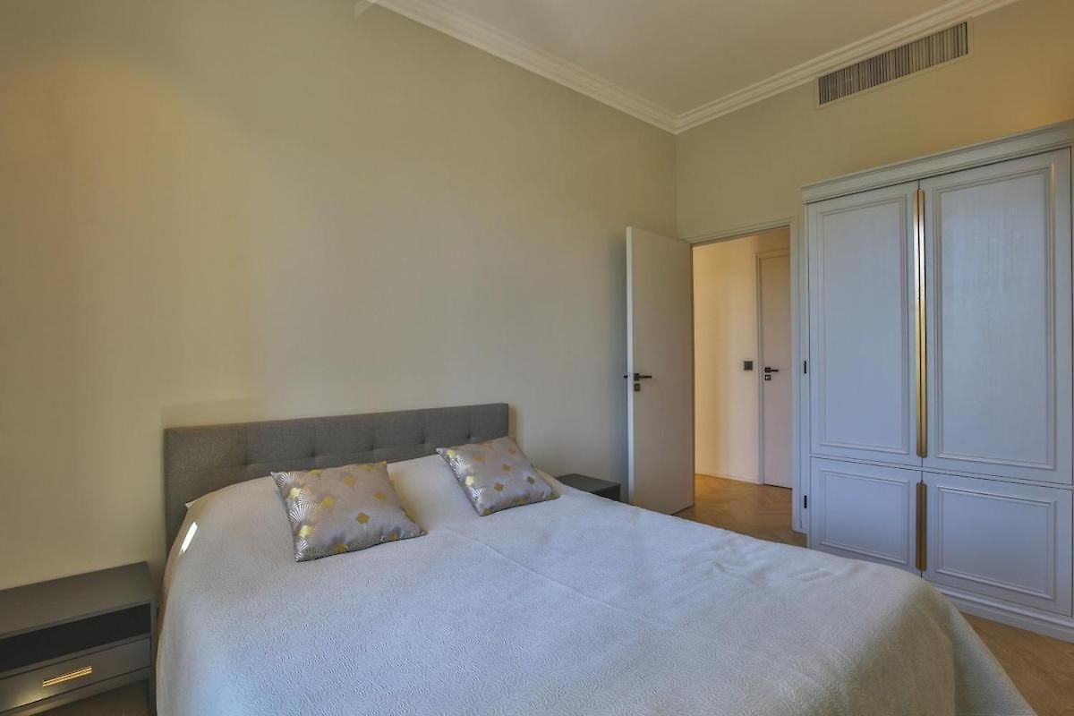 Appartement Balcon Vue Coulée Verte. Luxe Plein Cœur De