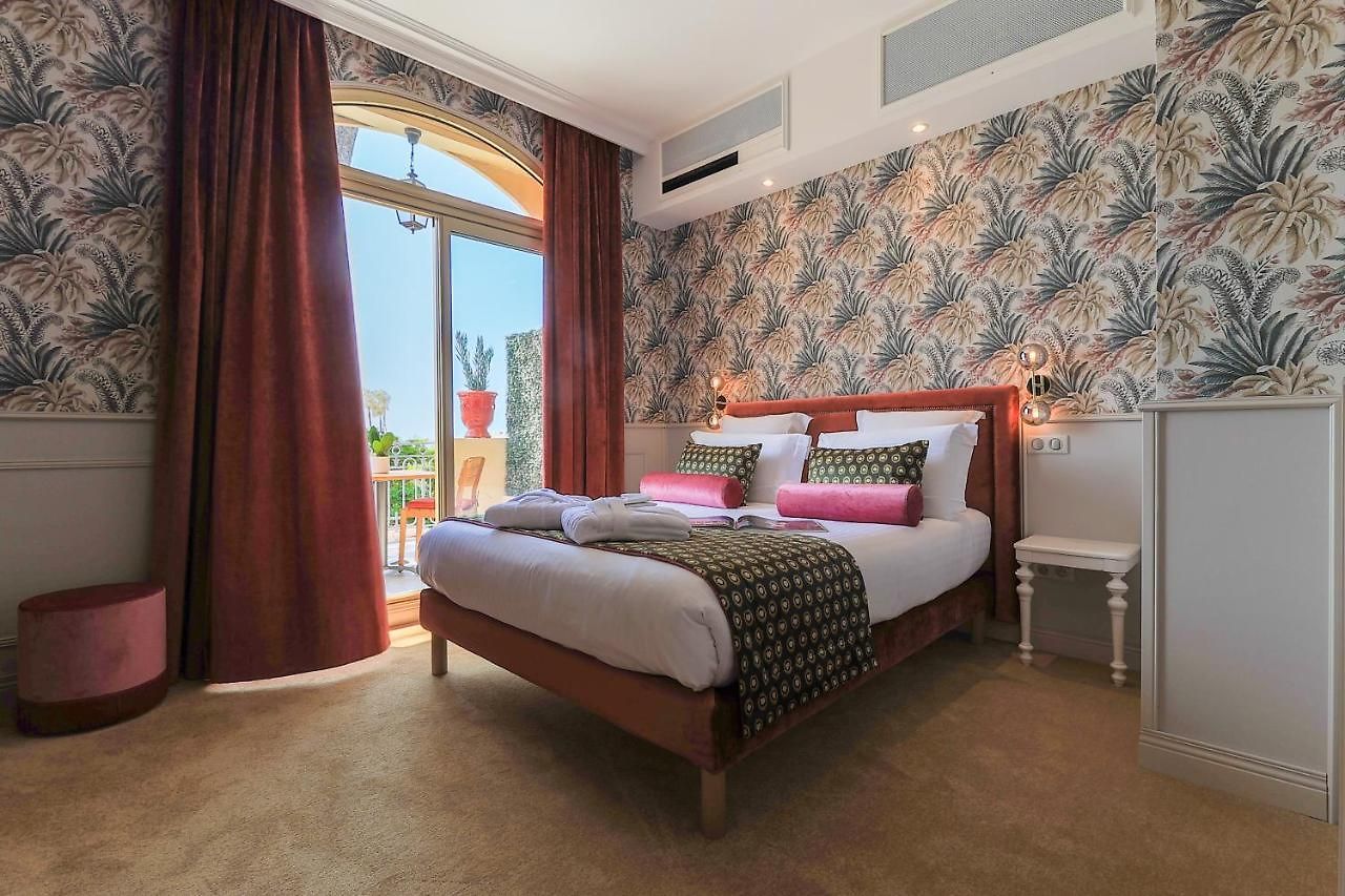 Petit Palais Hotel 4*