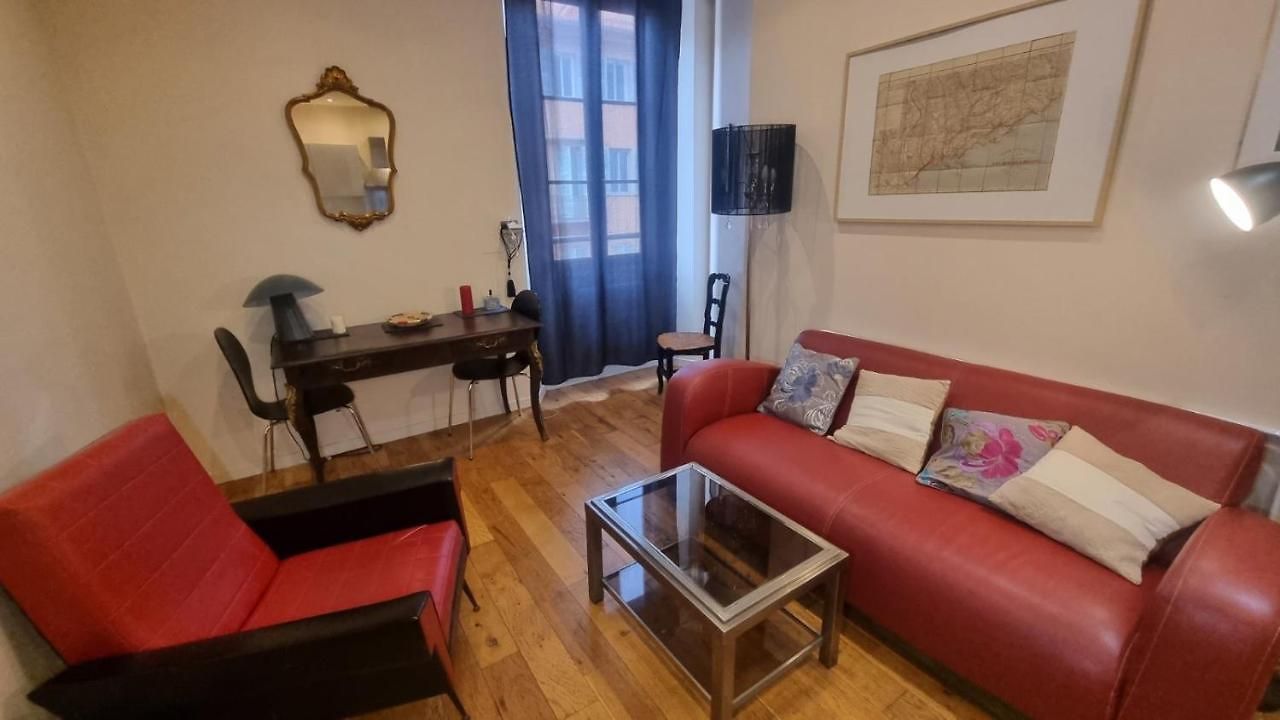 Appartement En Plein Cœur De Vieille *