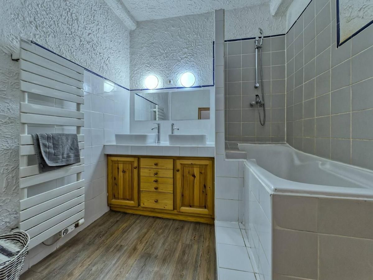 Vecchio Droite Appartement *