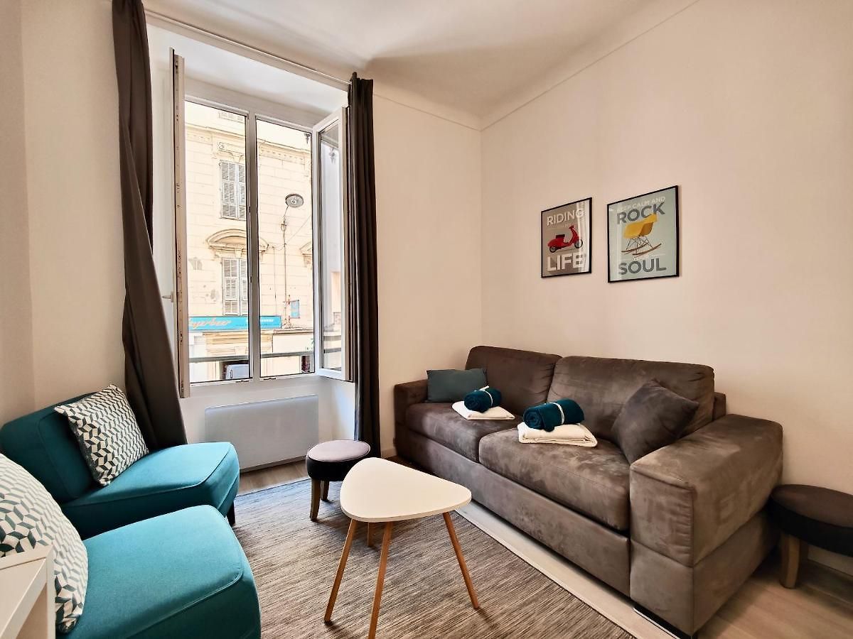 Le Cosy Meyerbeer By Guys * Nice
