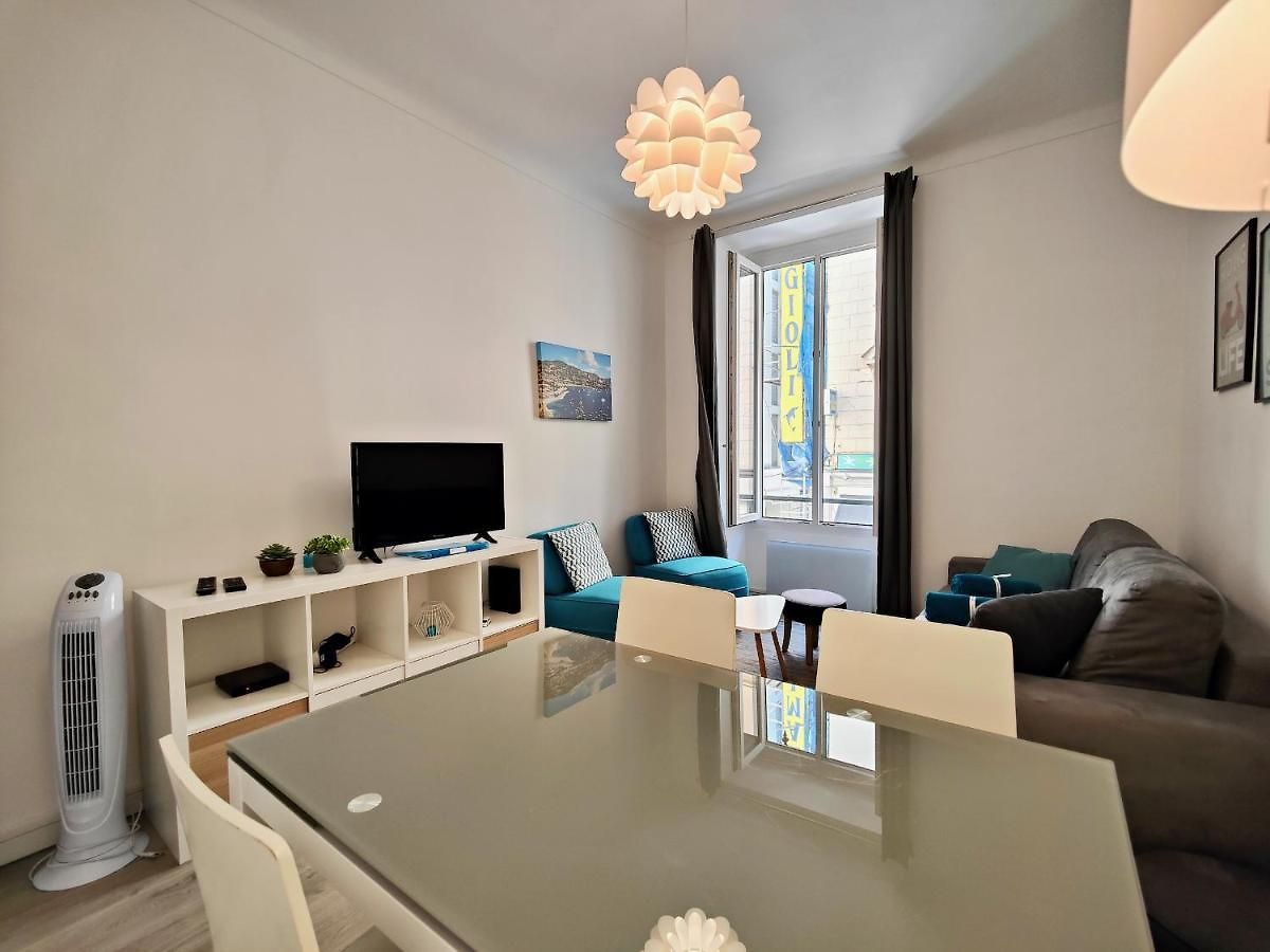 Le Cosy Meyerbeer By Guys Nice
