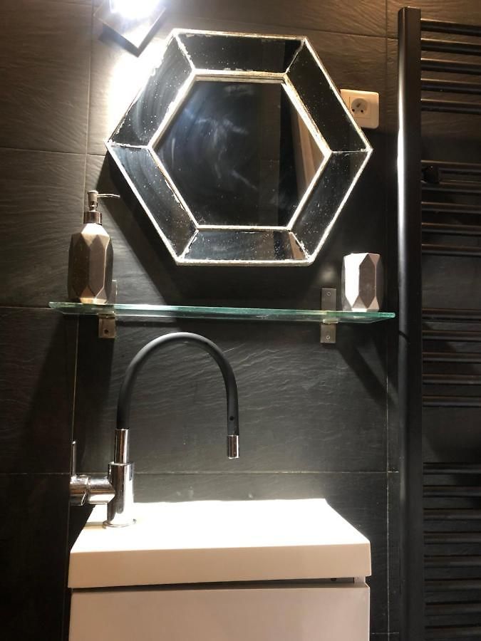 En Plein Cœur De Vieille Appartement *