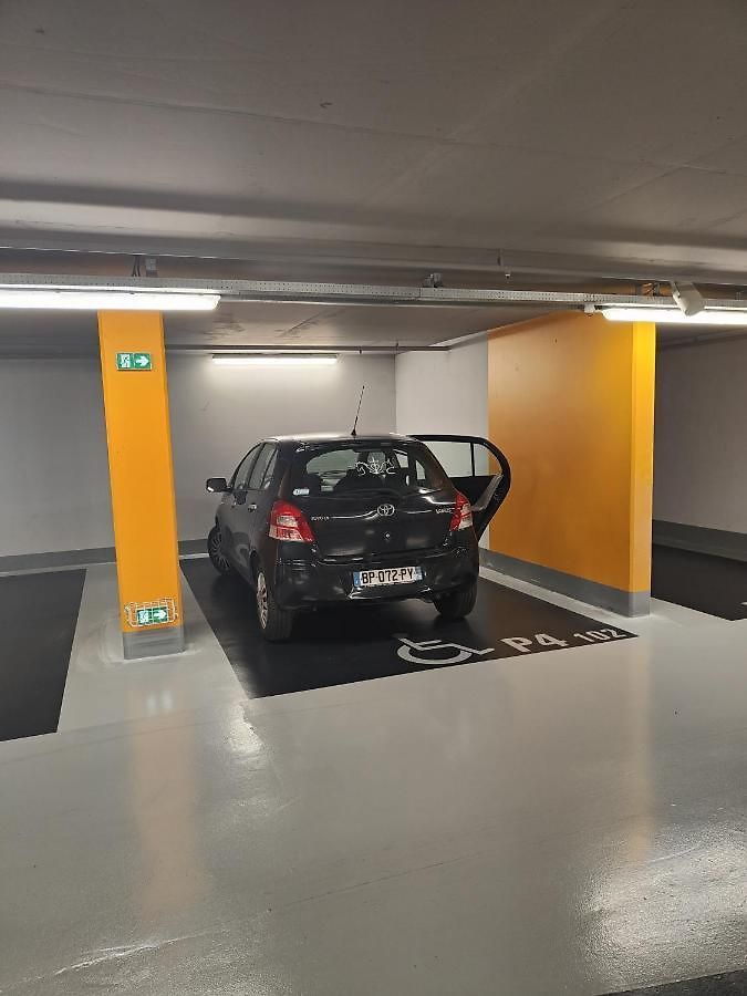 Appartement Casa Reine Jeanne- Ideal Groups & Family -central Near Train Station - Parking - New&confort-ac