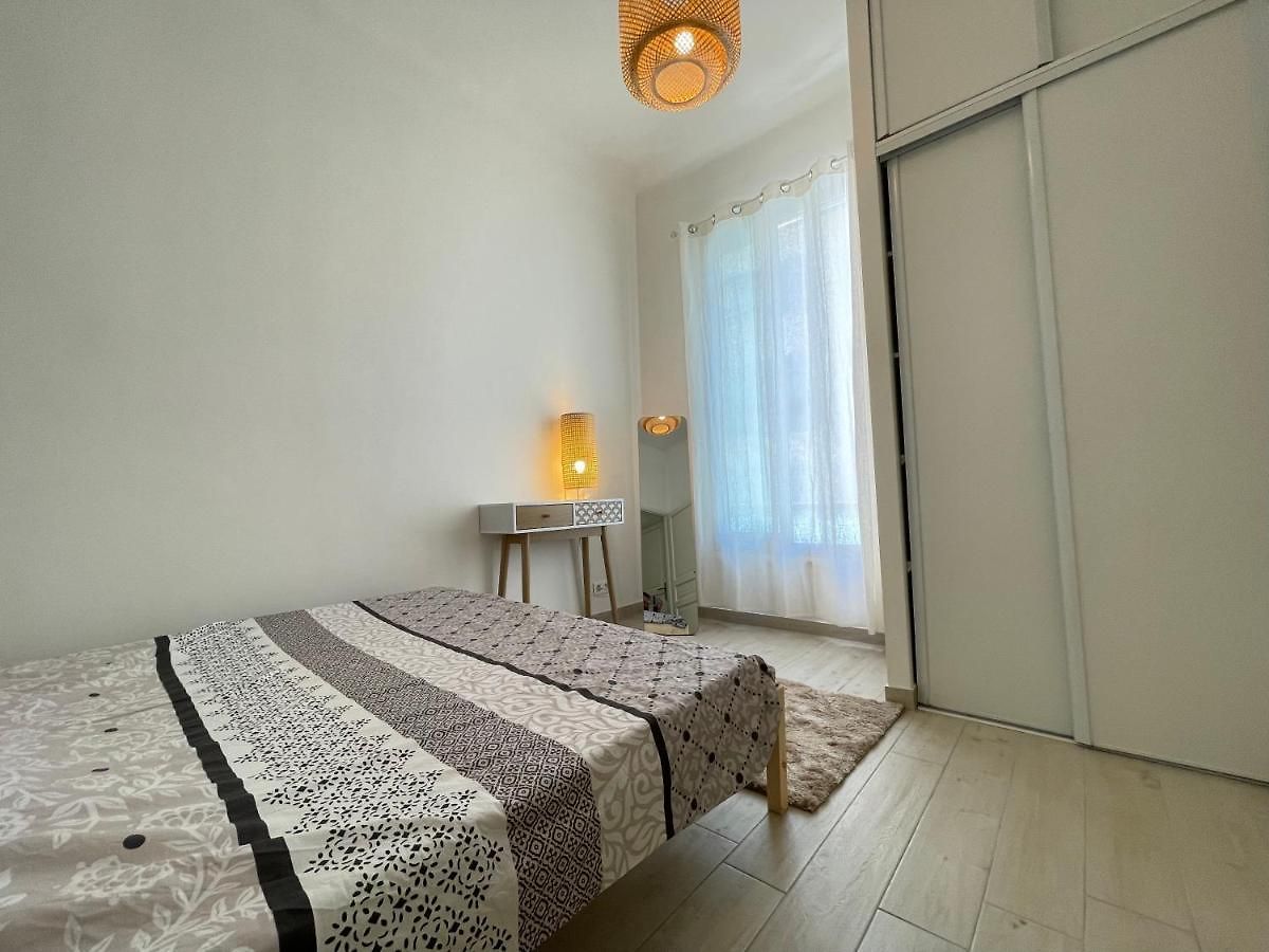 Renting - Penchienatti - Spacious - 2 Bedrooms - King Bed - View Heart Of Apartment Nice