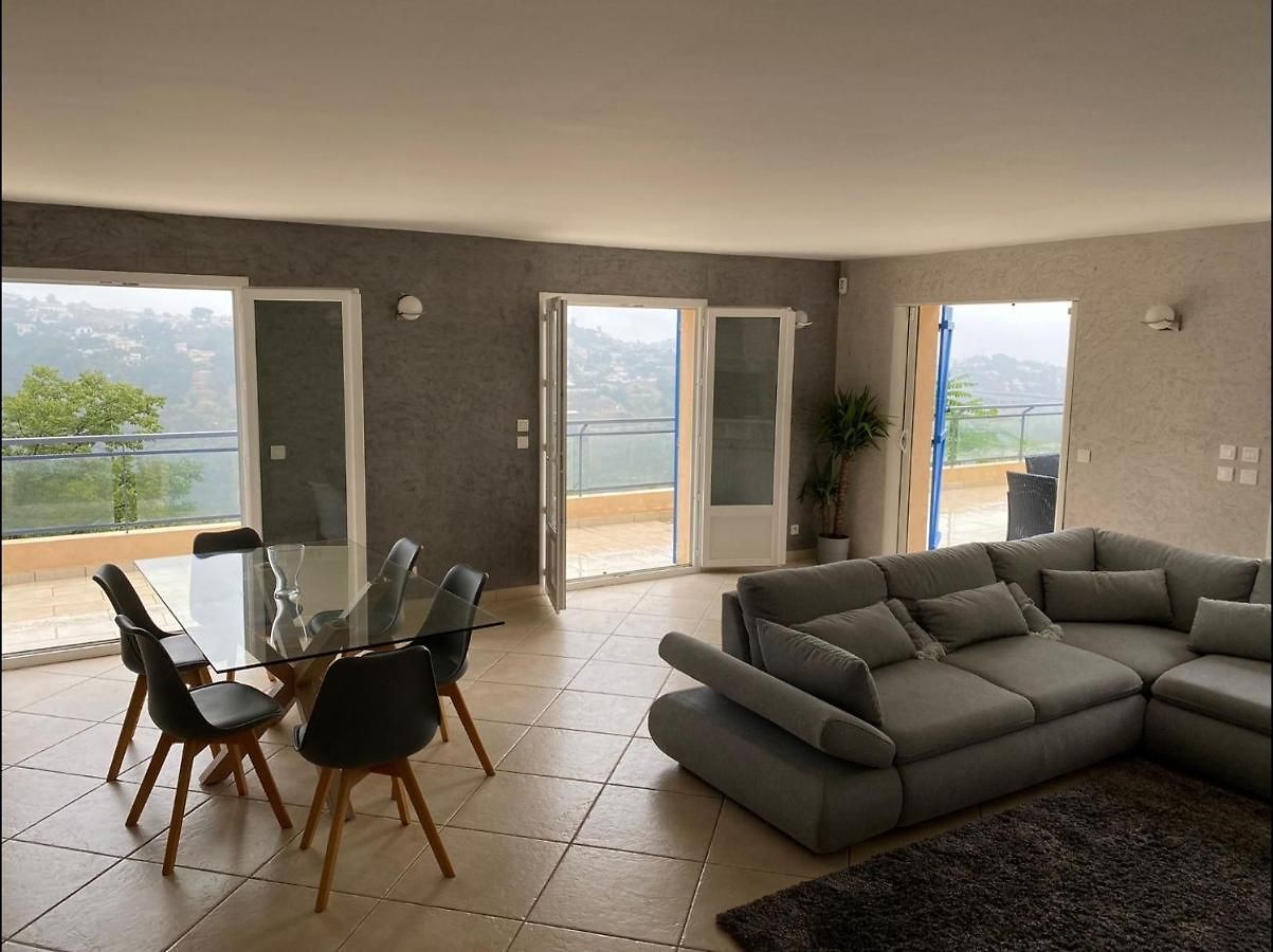 Spacieuse Niçoise Au Calme Avec Piscine Villa Nice