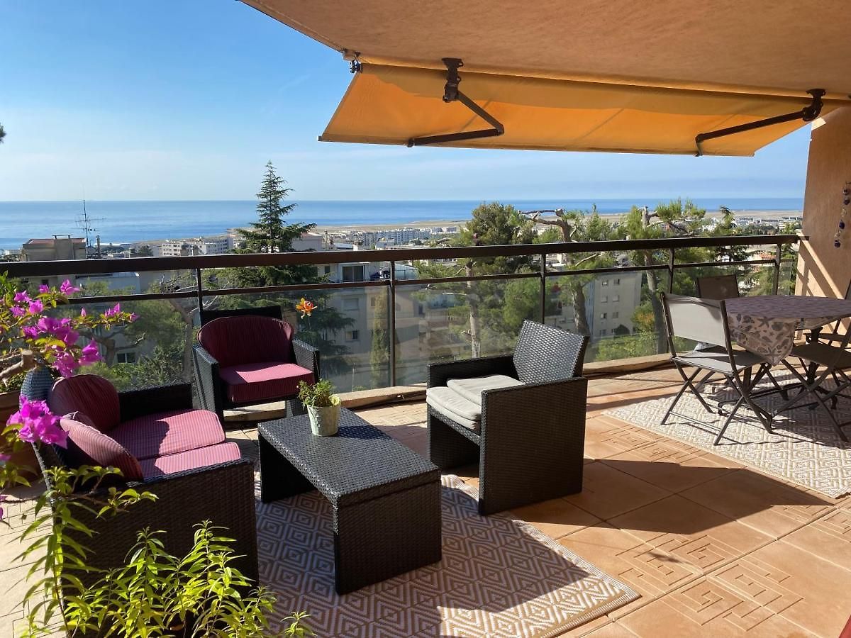 Sea View Pool Terrace Air Conditioning Quiet