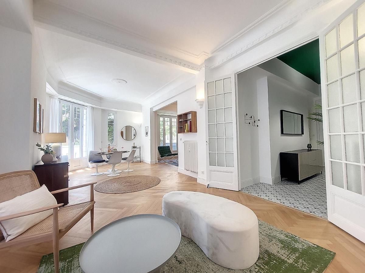 Nestor&jeeves - Standing Baquis - - Close Sea Apartment