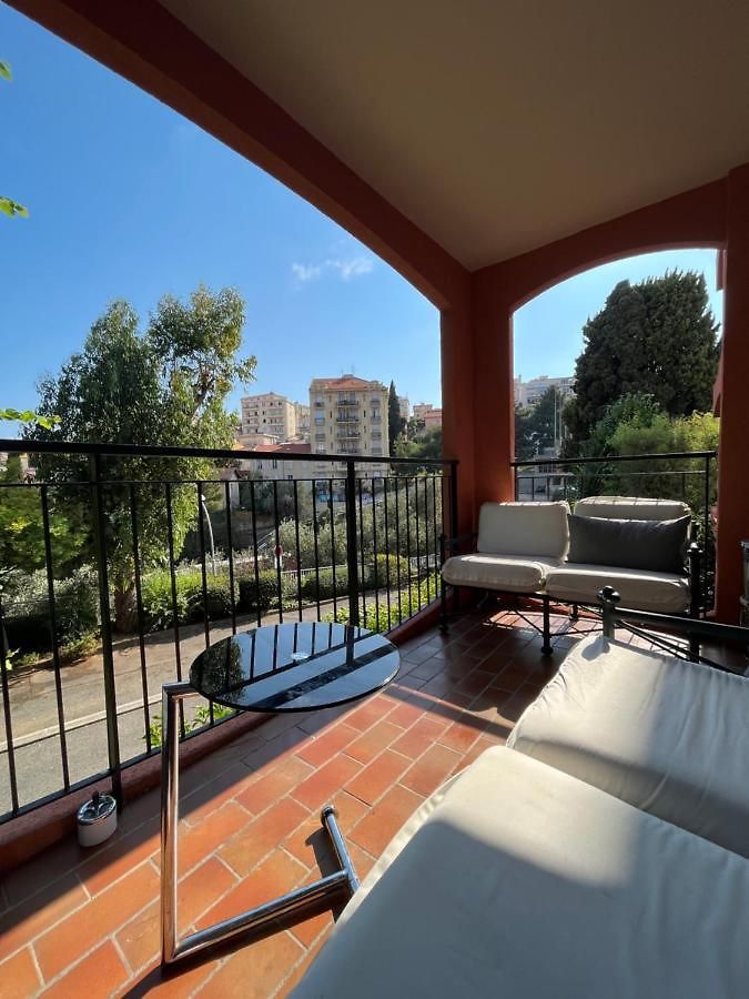 2 Pièces Avec Terrasse En Résidence Privée Appartement *