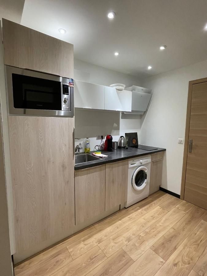 Appartement Au Cœur Du Vieux Place Rossetti Et De Sa Fabuleuse Promenade Des Nice