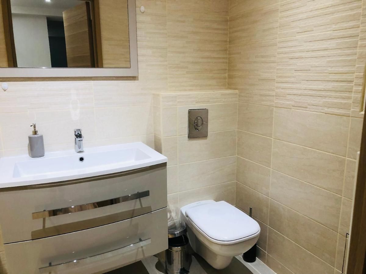 Appartement Au Cœur Du Vieux Place Rossetti Et De Sa Fabuleuse Promenade Des *