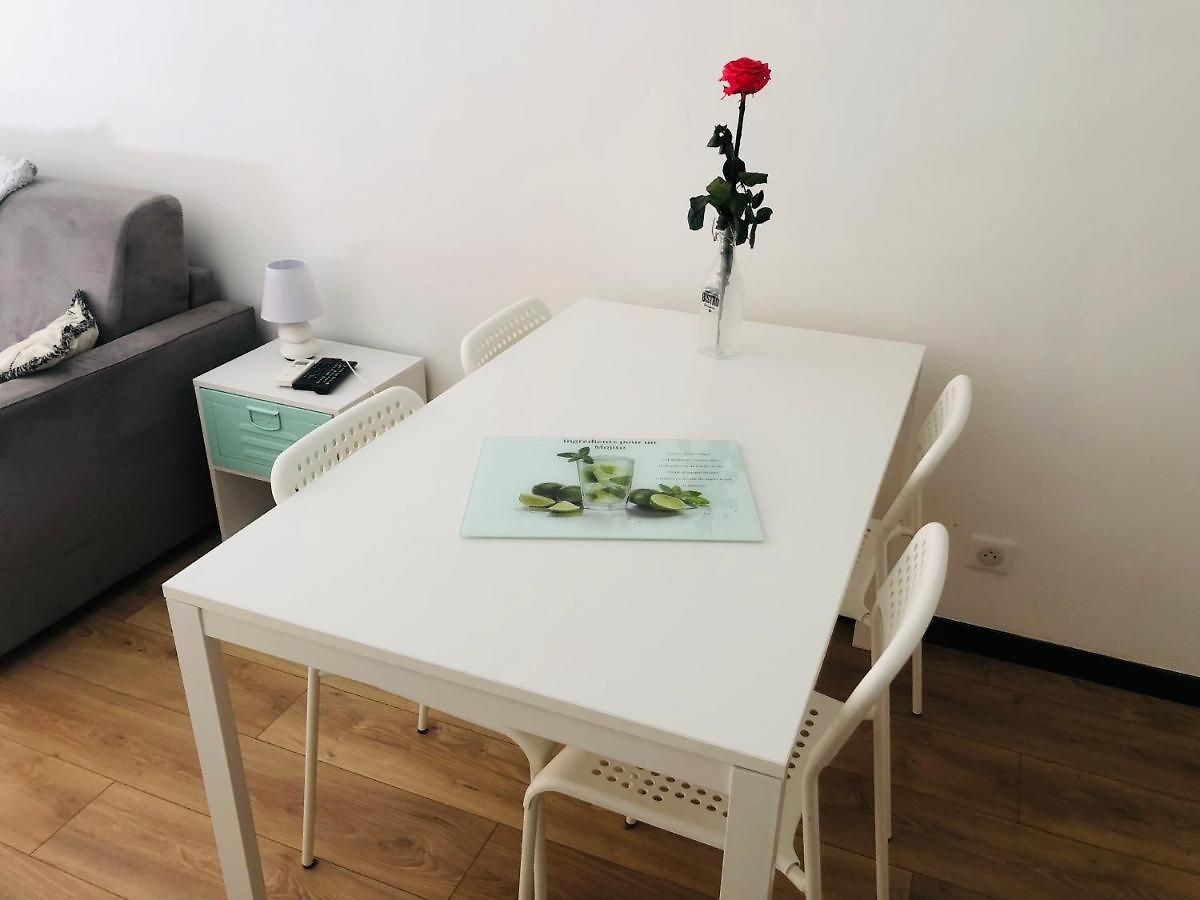 Au Cœur Du Vieux Place Rossetti Et De Sa Fabuleuse Promenade Des Appartement