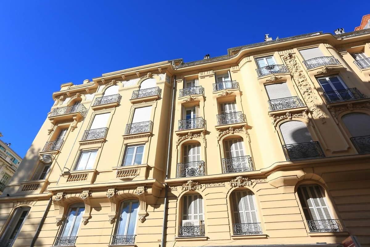 Lux Negresco Nice