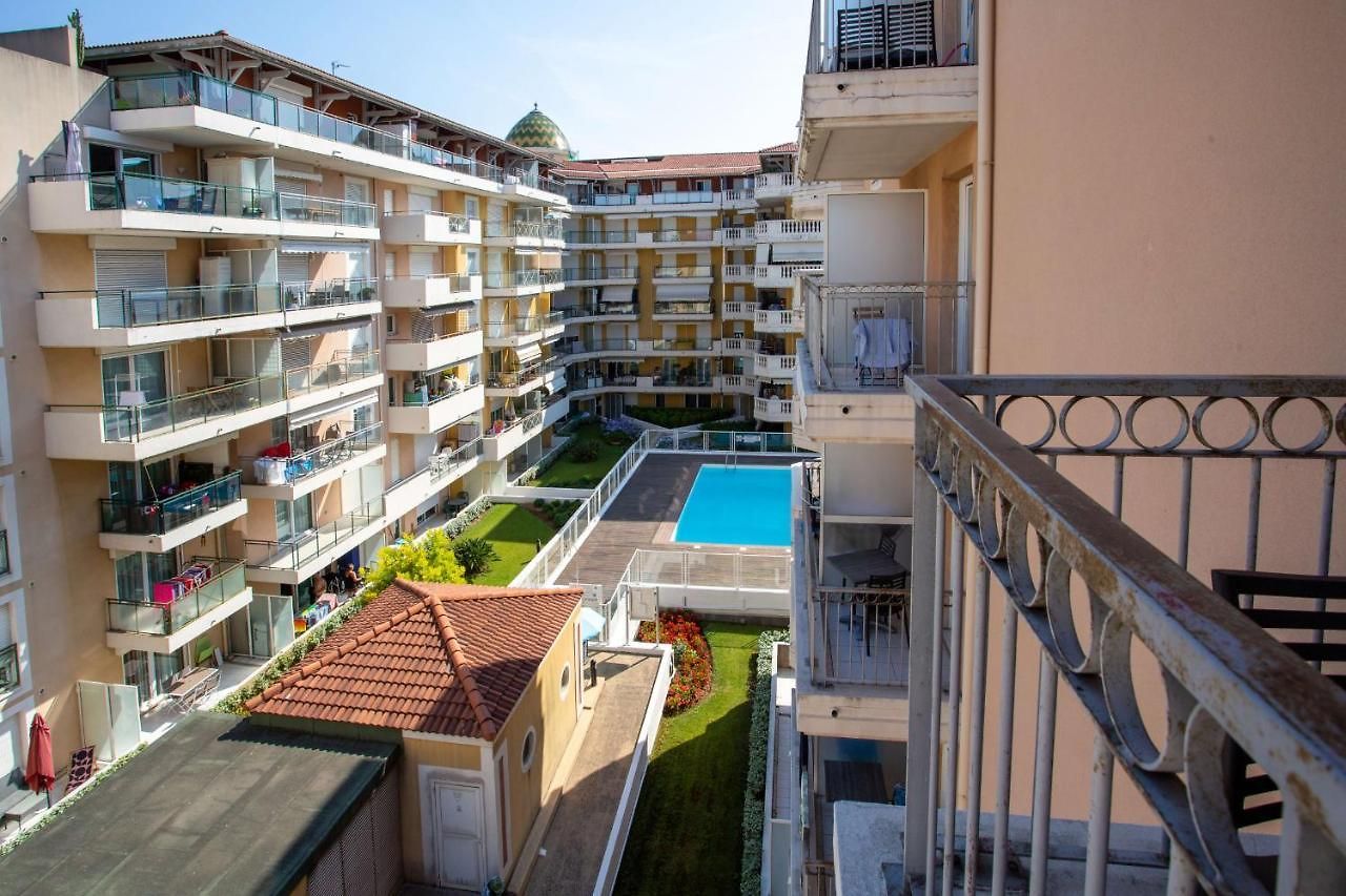 Air-Conditioned Studio With Swimming Pool Close To The Sea