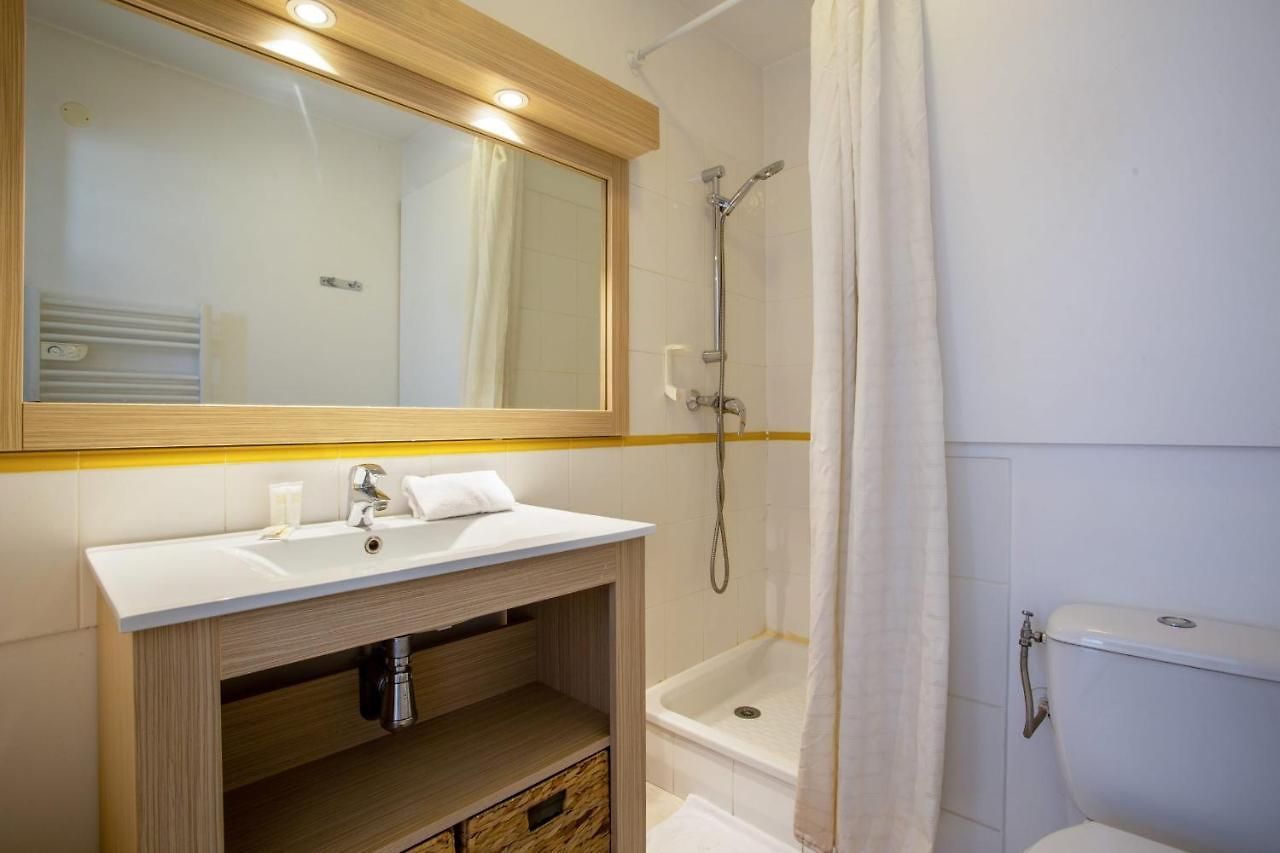 Air-Conditioned Studio With Swimming Pool Close To The Sea * Nice