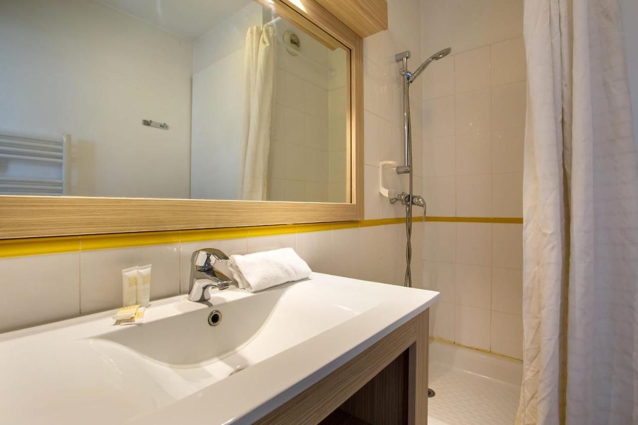 Air-Conditioned Studio With Swimming Pool Close To The Sea