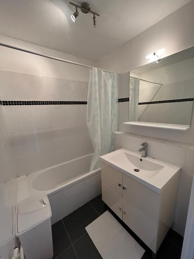 2 Pièces Avec Terrasse En Résidence Privée Appartement