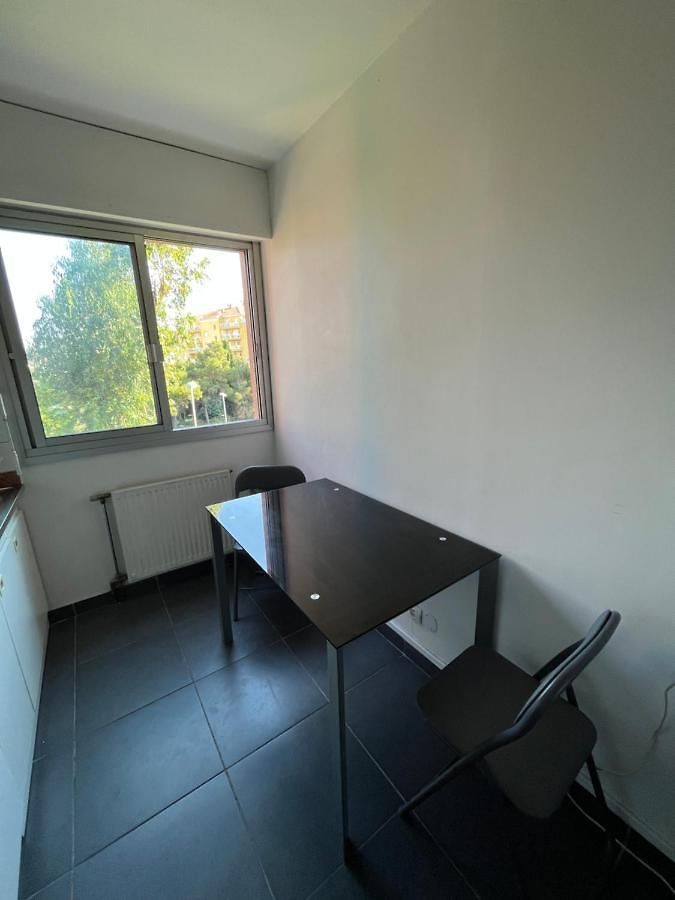 2 Pièces Avec Terrasse En Résidence Privée *