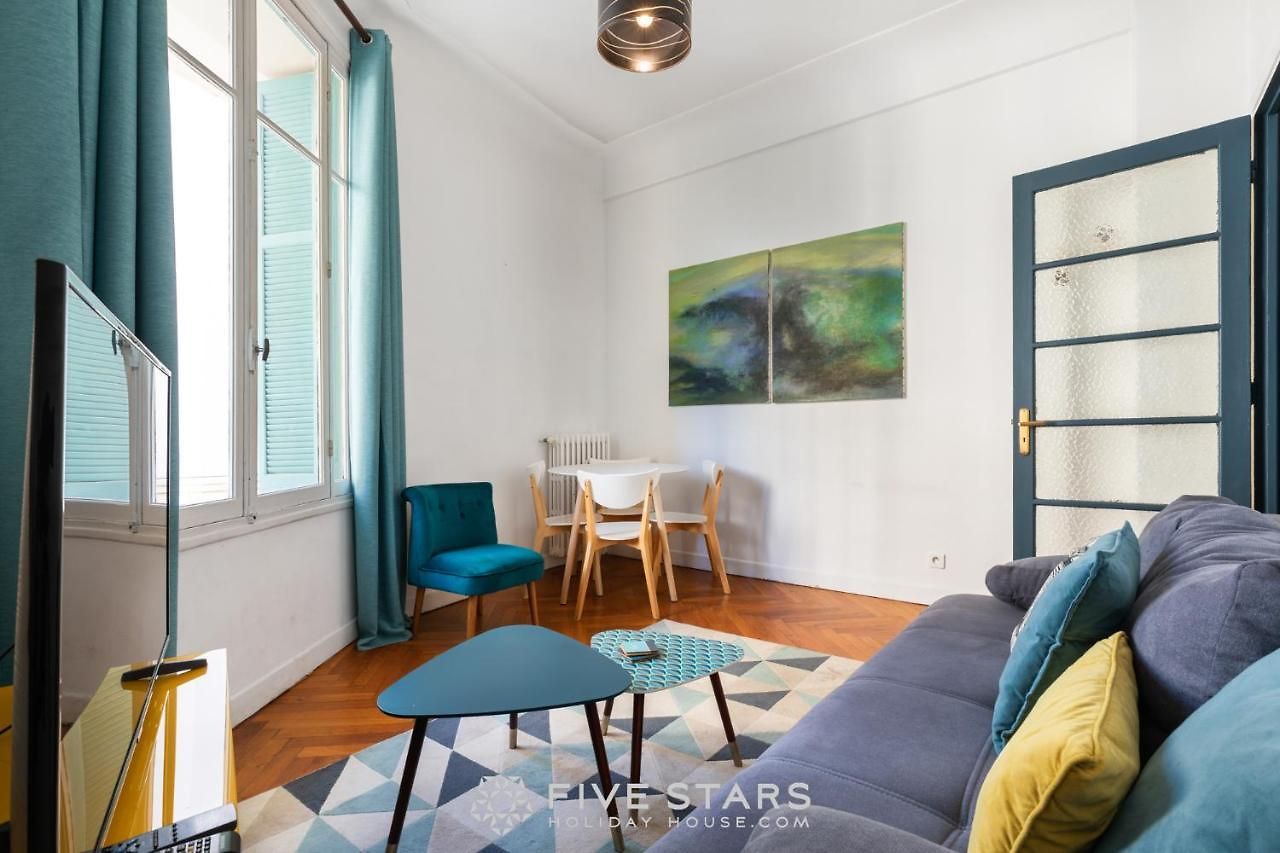 A Lorraine Fshh Appartement *