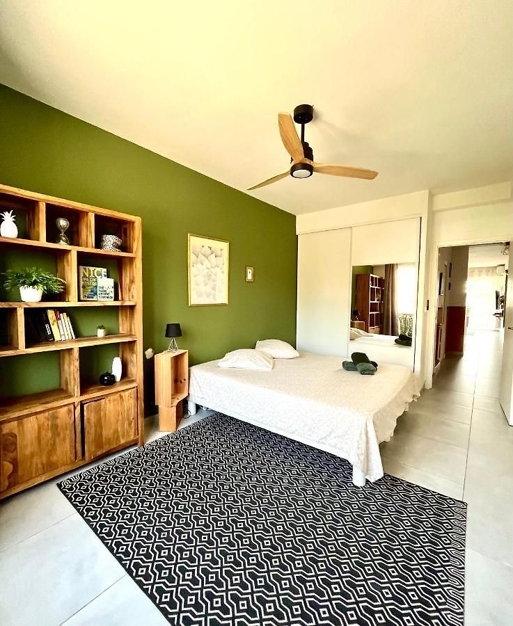 2 Bedrooms - Sea View * Nice