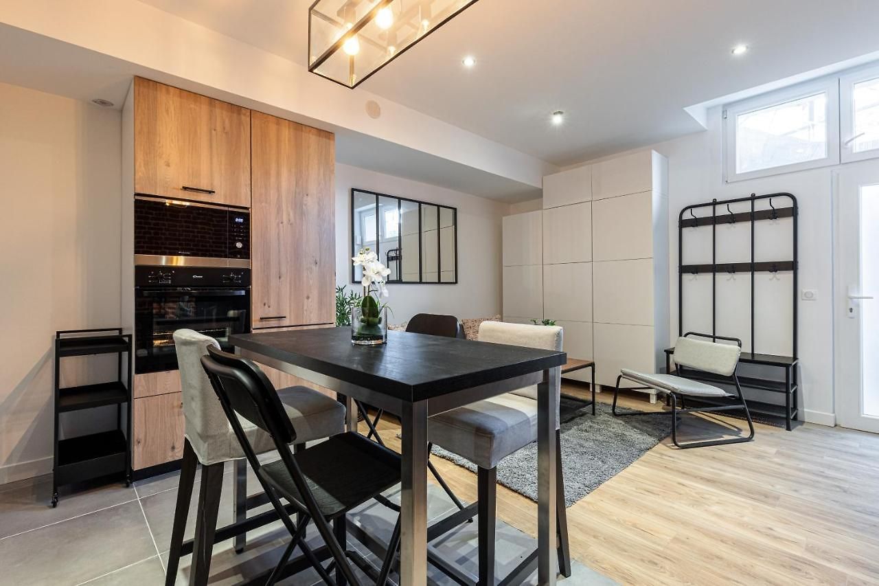 Loft Magnan - Parking - Ideal Couples -beach -tram & Supermarkets - New & Confort-ac *
