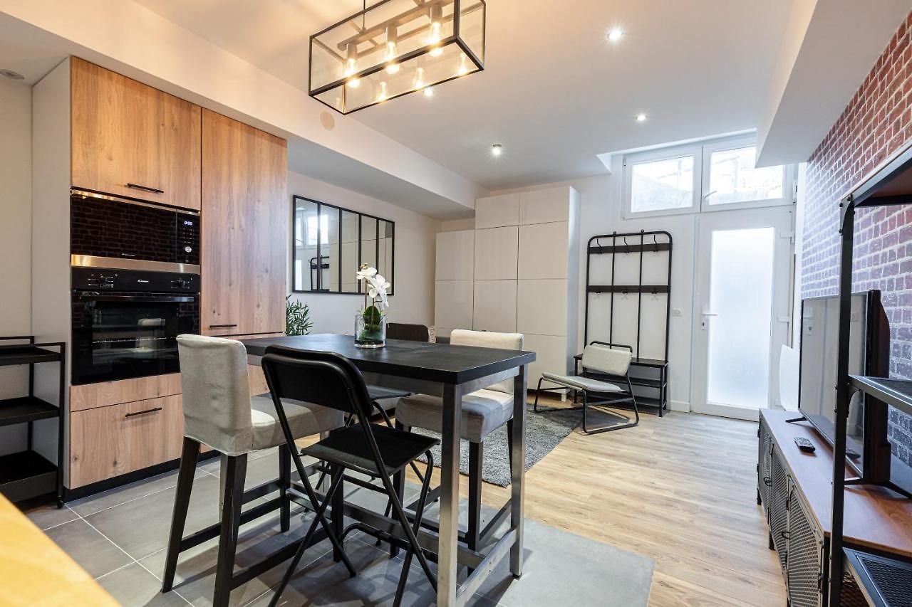 Loft Magnan - Parking - Ideal Couples -beach -tram & Supermarkets - New & Confort-ac *