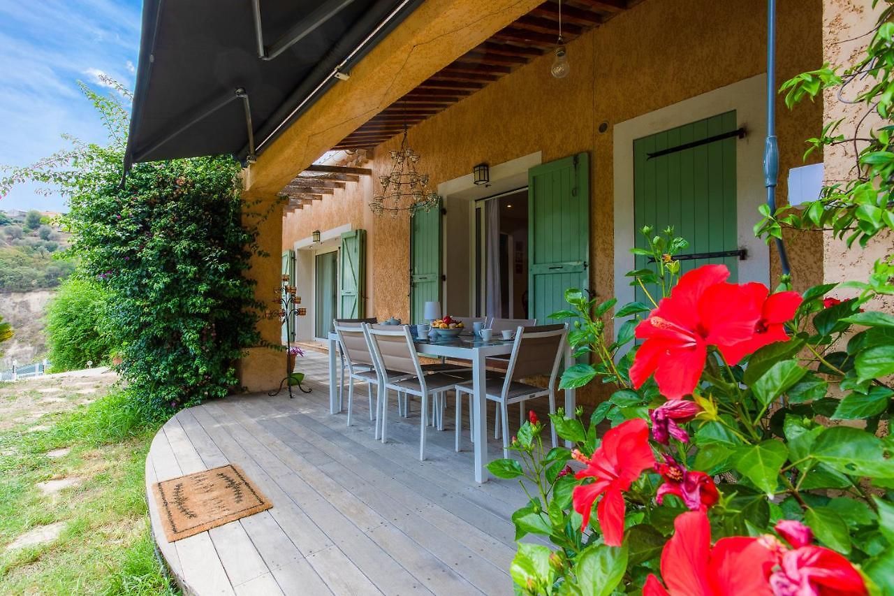 Escalinada Vi4310 By Riviera Homes Nice