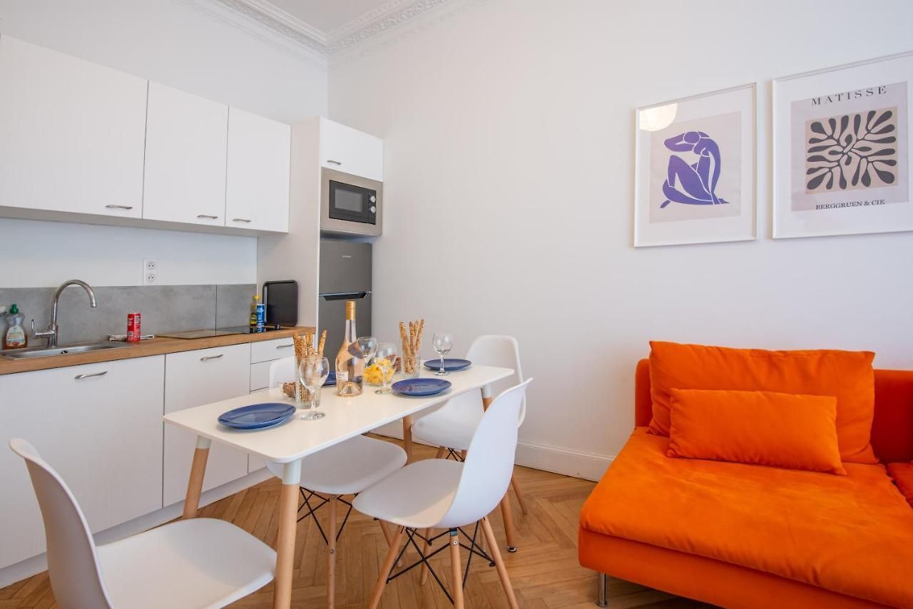 Stunning Flat By The Beach, Carre D'or-negresco Apartment
