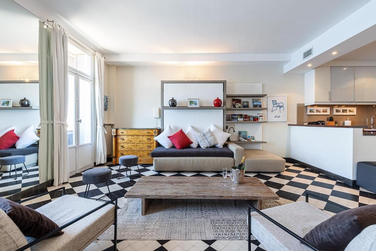 Outstanding View - Large 1 Bdr With Ac Appartement *