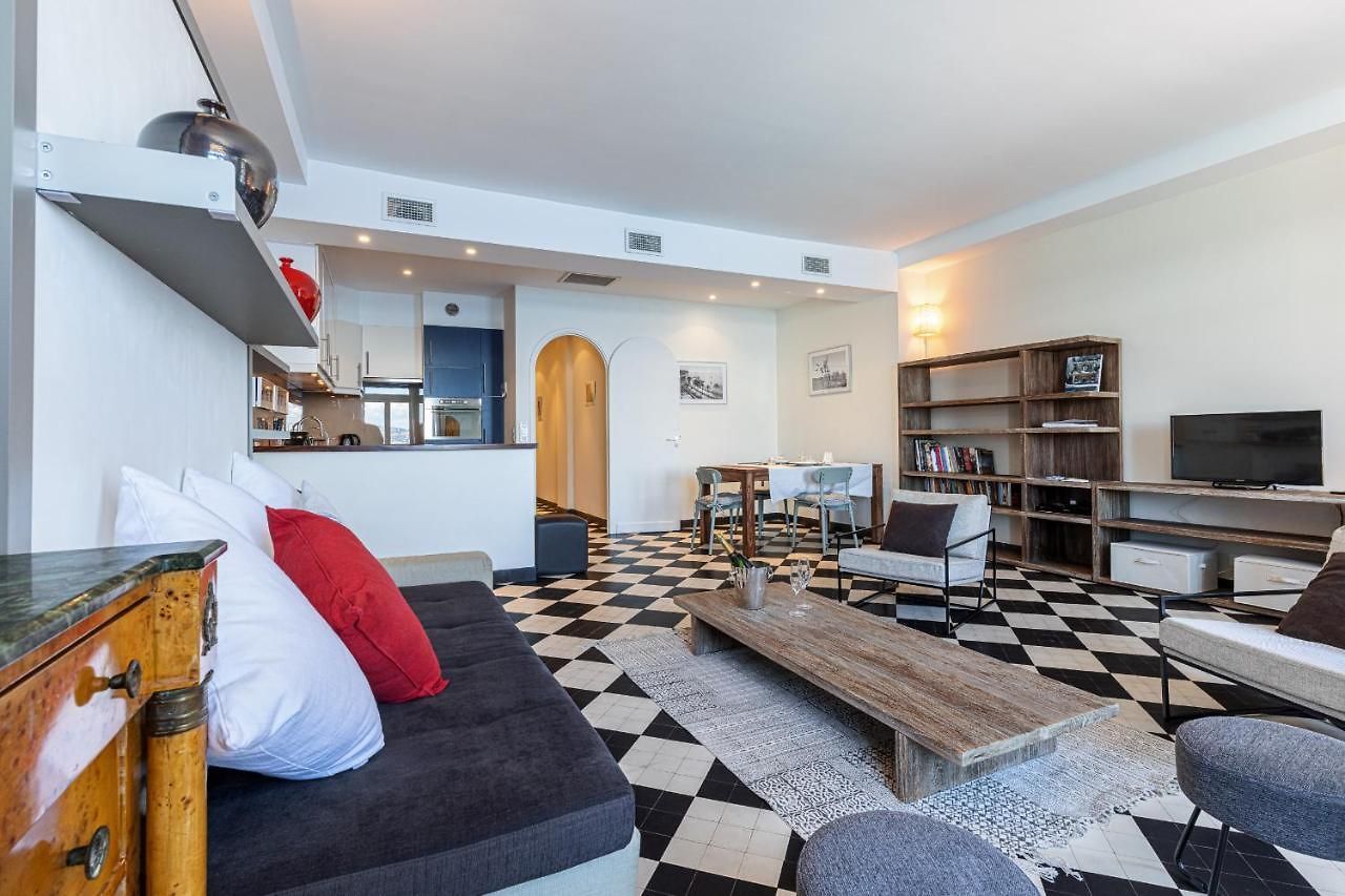 Outstanding View - Large 1 Bdr With Ac Appartement *